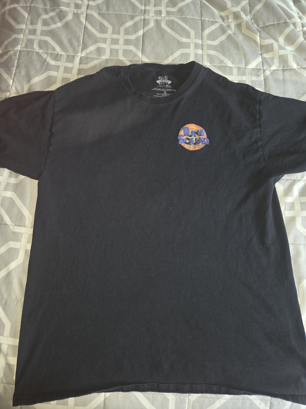 Space Jam new legacy Tune Squad Bugs Taz Daffy Looney Tunes Mens T-Shirt sz M